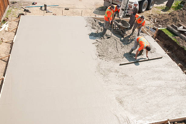 Best Custom Concrete Contractor  in Chandler, OK